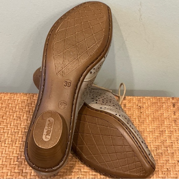 Rieker Women's Gray Perforated Low Heel Oxford NWT 8 8.5 39 - Picture 4 of 6